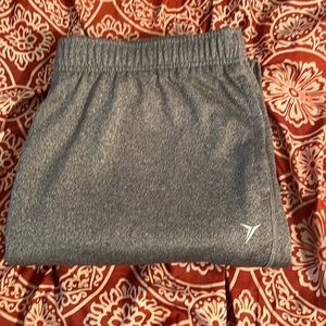 These are XL men’s sweats meant for exercise